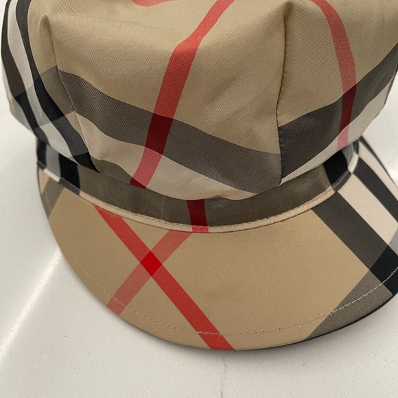 Burberry Pageboy Cap - Picture 6 of 9